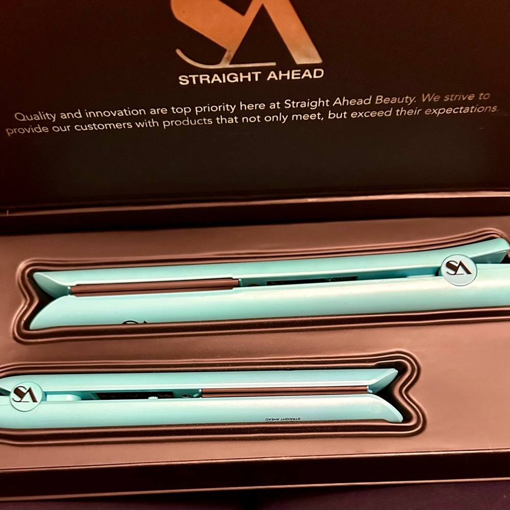 Straight Ahead (SA)  Elite Hair Straightener Set Gold Collection (NEW)